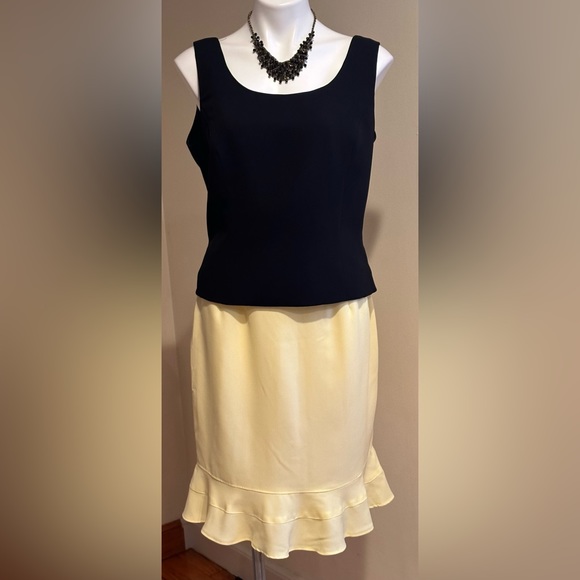 Anne Kline Skirt, Soft yellow with ruffle along the bottom SZ 10 In Great Cond - Picture 2 of 10
